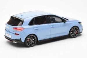 Hyundai i30 N Šviesiai Mėlynas Otto 1:18 OT425 Derva - nuotrauka 2 iš 6