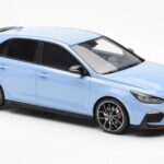 Hyundai i30 N Šviesiai Mėlynas Otto 1:18 - image 4 of 6
