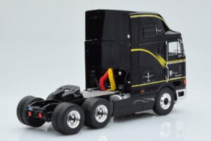 International Eagle Cabover Juodas IXO 1:43 TR169 Metalas - nuotrauka 2 iš 5