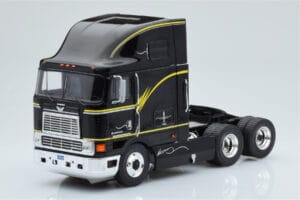 International Eagle Cabover Juodas IXO 1:43