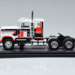International Transtar 4300 Baltas IXO 1:43 - image 3 of 6