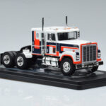 International Transtar 4300 Baltas IXO 1:43 - image 4 of 6
