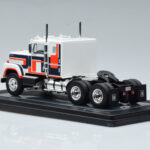 International Transtar 4300 Baltas IXO 1:43 - image 5 of 6