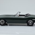 Jaguar E-Type Series 1 Roadster Žalias KK-Scale 1:18 - image 3 of 6