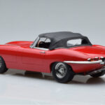 Jaguar E-Type Series 1 Roadster Raudonas KK-Scale 1:18 - image 5 of 6