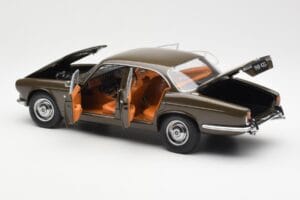 Jaguar XJ6 Series 1 4.2 Sable Rudas Paragon 1:18 2011004 Metalas - nuotrauka 5 iš 8