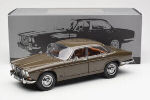 Jaguar XJ6 Series 1 4.2 Sable Rudas Paragon 1:18 2011004 Metalas - nuotrauka 8 iš 8