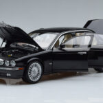 Jaguar XJ6 X350 Ebony Juodas Almost Real 1:18 - image 2 of 11
