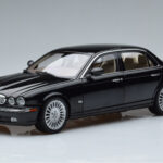 Jaguar XJ6 X350 Ebony Juodas Almost Real 1:18