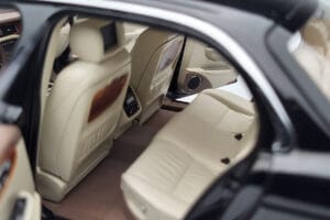 Jaguar XJ6 X350 Ebony Juodas Almost Real 1:18 810501 Metalas - nuotrauka 8 iš 11
