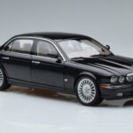 Jaguar XJ6 X350 Ebony Juodas Almost Real 1:18 - image 10 of 11
