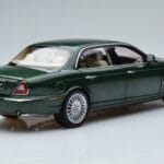 Jaguar XJ6 X350 Racing Žalias Almost Real 1:18 - image 3 of 13