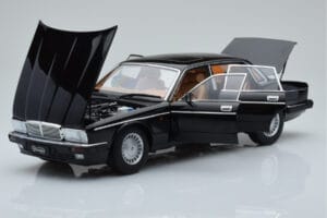 Jaguar XJ6 XJ40 Ebony Juodas Almost Real 1:18 810543 Metalas - nuotrauka 2 iš 11