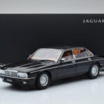 Jaguar XJ6 XJ40 Ebony Juodas Almost Real 1:18 - image 11 of 11