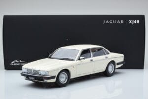 Jaguar XJ6 XJ40 Glacier Baltas Almost Real 1:18 810542 Metalas - nuotrauka 11 iš 11