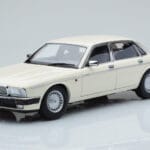 Jaguar XJ6 XJ40 Glacier Baltas Almost Real 1:18