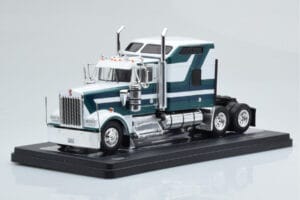 Kenworth W900 Žalias Baltas IXO 1:43
