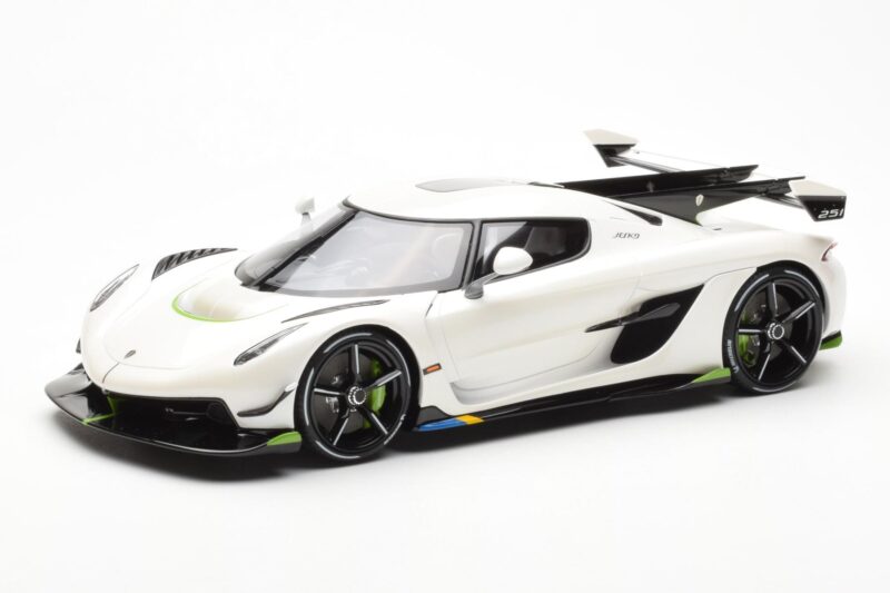 Koenigsegg Jesko Attack Baltas GT Spirit 1:18