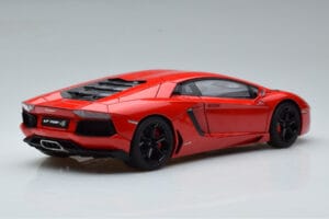 Lamborghini Aventador LP700-4 Andromeda Raudonas AUTOart 1:18 74669 Metalas - nuotrauka 3 iš 10