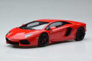 Lamborghini Aventador LP700-4 Andromeda Raudonas AUTOart 1:18