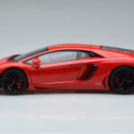 Lamborghini Aventador LP700-4 Andromeda Raudonas AUTOart 1:18 - image 5 of 10