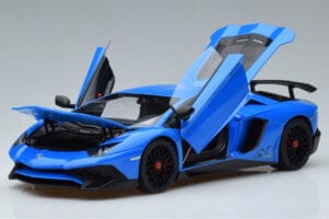 Lamborghini Aventador LP750-4 SV Mėlynas AUTOart 1:18 74559 Kompozitas - nuotrauka 2 iš 8