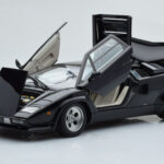 Lamborghini Countach LP5000S Juodas AUTOart 1:18 - image 2 of 10