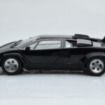 Lamborghini Countach LP5000S Juodas AUTOart 1:18 - image 5 of 10