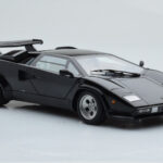 Lamborghini Countach LP5000S Juodas AUTOart 1:18 - image 6 of 10