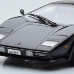 Lamborghini Countach LP5000S Juodas AUTOart 1:18 - image 9 of 10