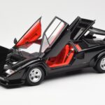 Lamborghini Countach LP 5000 Quattrovalvole Juodas Kyosho 1:18 - image 2 of 8