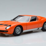 Lamborghini Miura SV Oranžinis AUTOart 1:18
