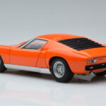 Lamborghini Miura SV Oranžinis AUTOart 1:18 - image 7 of 8