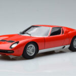 Lamborghini Miura SV Raudonas AUTOart 1:18