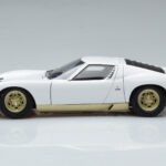 Lamborghini Miura SV Baltas AUTOart 1:18 - image 5 of 8
