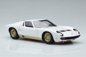 Lamborghini Miura SV Baltas AUTOart 1:18 74544 Metalas - nuotrauka 6 iš 8