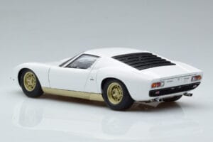 Lamborghini Miura SV Baltas AUTOart 1:18 74544 Metalas - nuotrauka 7 iš 8