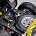 Lamborghini Miura SV Geltonas Kyosho 1:18 - image 10 of 11