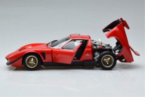 Lamborghini Miura SVR Raudonas Kyosho 1:18 08319RBK Metalas - nuotrauka 4 iš 9