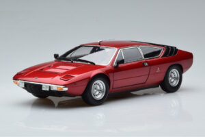 Lamborghini Urraco P250 Raudonas Kyosho 1:18