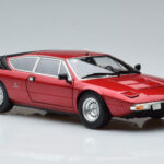 Lamborghini Urraco P250 Raudonas Kyosho 1:18 - image 6 of 10