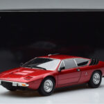 Lamborghini Urraco P250 Raudonas Kyosho 1:18 - image 10 of 10