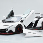 Lamborghini Veneno Baltas AUTOart 1:18 - image 2 of 8
