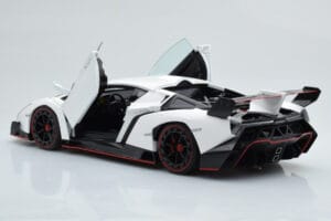 Lamborghini Veneno Baltas AUTOart 1:18 74507 Metalas - nuotrauka 3 iš 8