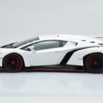 Lamborghini Veneno Baltas AUTOart 1:18 - image 5 of 8