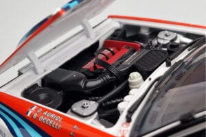 Lancia Delta HF Integrale Evoluzione #3 D. Auriol / B. Occelli Tour de Corse 1992 Kyosho 1:18 08348H Metalas - nuotrauka 8 iš 9