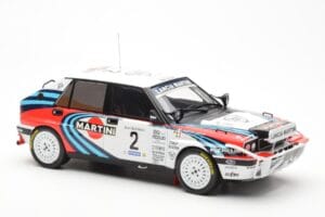Lancia Delta Integrale 16V #2 M. Biasion / T. Siviero Rally Safari 1990 IXO 1:18 18RMC139A Metalas - nuotrauka 4 iš 6