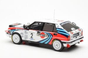 Lancia Delta Integrale 16V #2 M. Biasion / T. Siviero Rally Safari 1990 IXO 1:18 18RMC139A Metalas - nuotrauka 5 iš 6