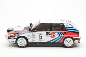 Lancia Delta Integrale 16V #5 J. Kankkunen / J. Piironen Rally Safari 1990 IXO 1:18 18RMC139C Metalas - nuotrauka 3 iš 6