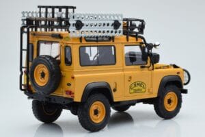 Land Rover Defender 90 Camel Trophy Borneo 1985 Almost Real 1:18 810213 Metalas - nuotrauka 3 iš 8